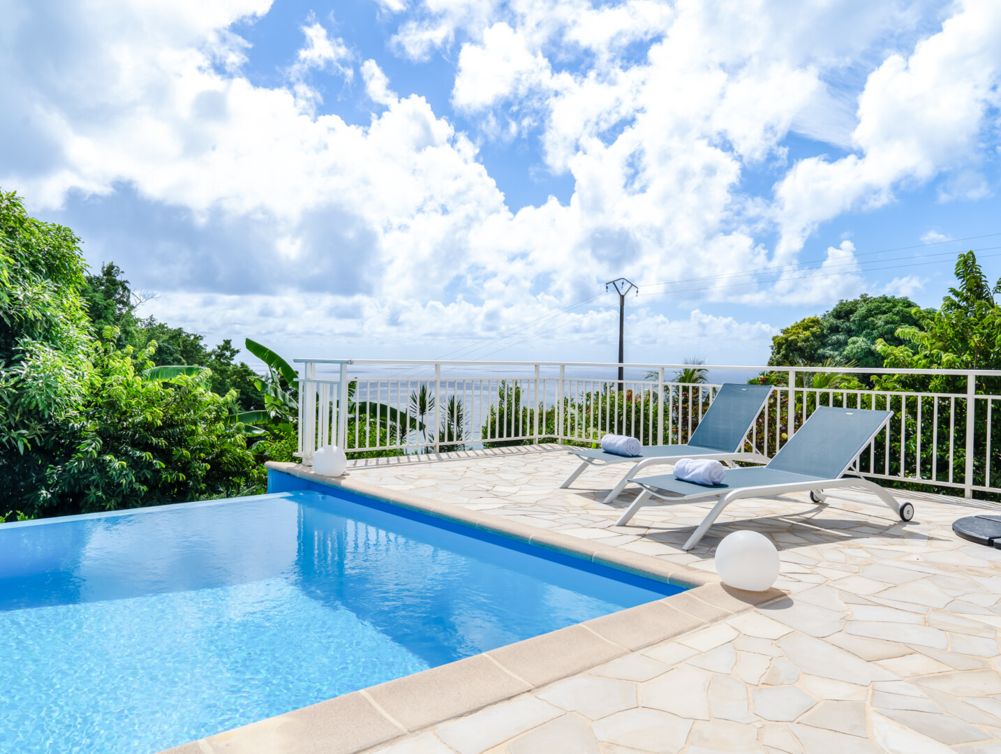 Grand Bleu piscine